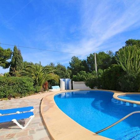 Villa Totalmente Independiente Con Piscina Comunitaria Калпе Екстериор снимка
