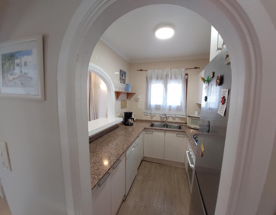 Villa Totalmente Independiente Con Piscina Comunitaria Калпе Екстериор снимка