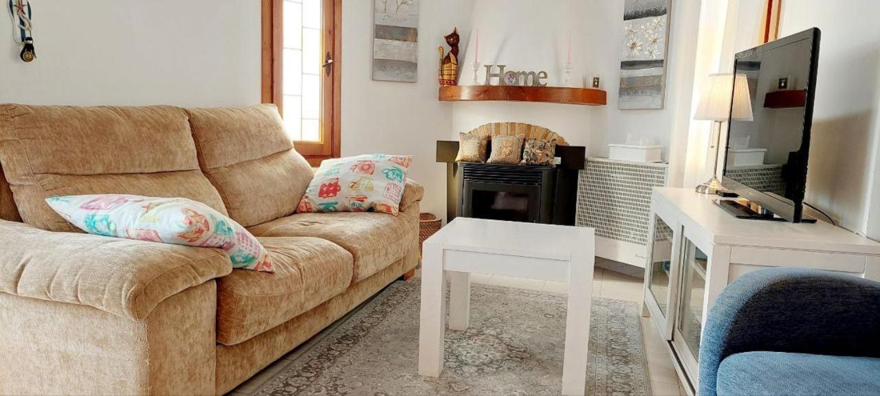 Villa Totalmente Independiente Con Piscina Comunitaria Калпе Екстериор снимка