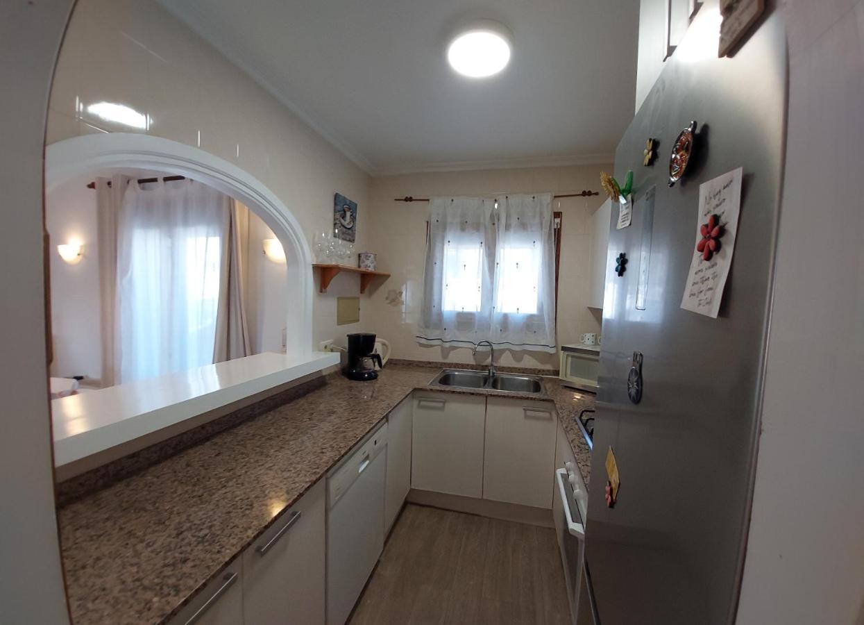 Villa Totalmente Independiente Con Piscina Comunitaria Калпе Екстериор снимка