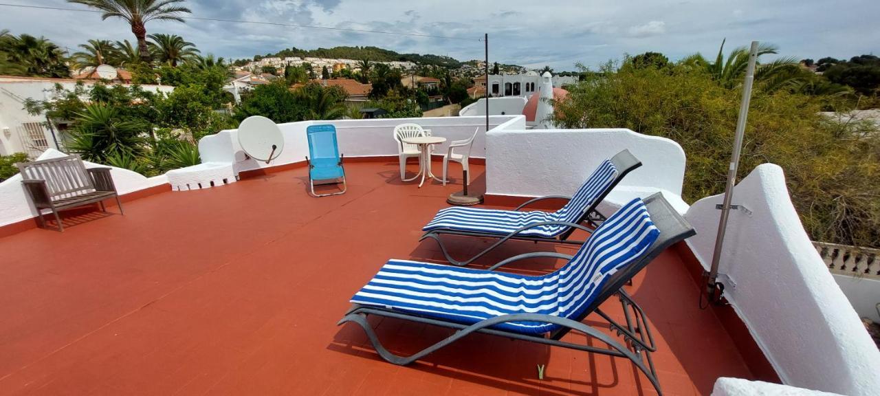 Villa Totalmente Independiente Con Piscina Comunitaria Калпе Екстериор снимка